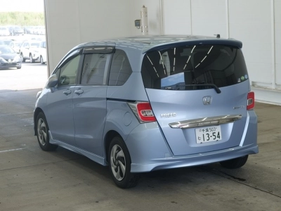 HONDA FREED HYBRID
