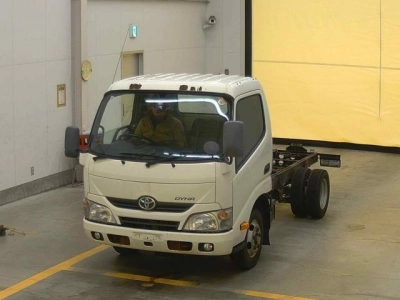 TOYOTA DYNA