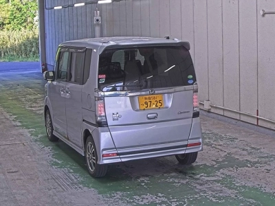 HONDA N BOX +