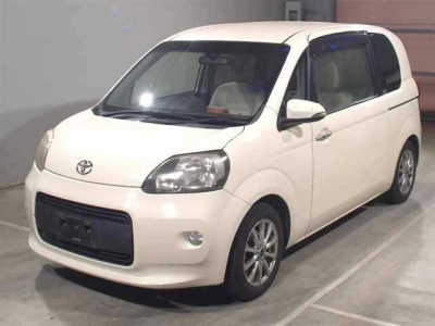 TOYOTA PORTE