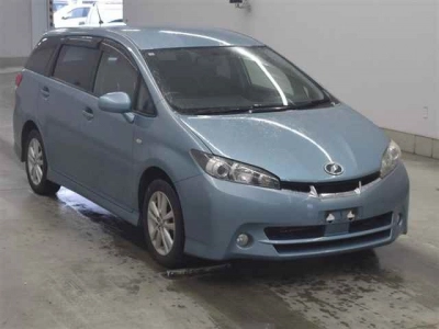 TOYOTA WISH