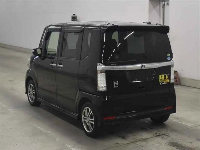 HONDA N BOX CUSTOM