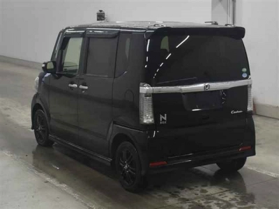 HONDA N BOX CUSTOM