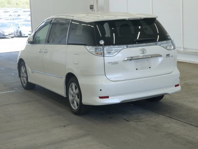 TOYOTA ESTIMA HYBRID