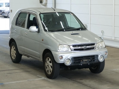 DAIHATSU TERIOS KID