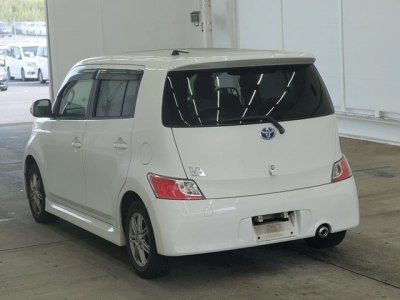TOYOTA BB