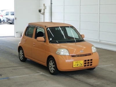 DAIHATSU ESSE