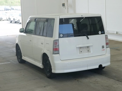 TOYOTA BB