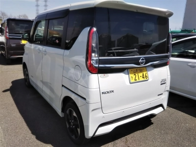 NISSAN ROOX