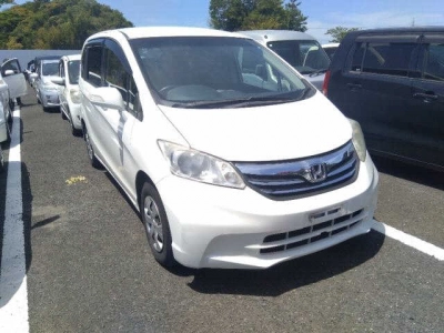 HONDA FREED SPIKE