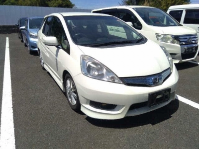 HONDA FIT SHUTTLE