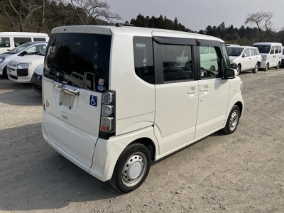 HONDA N BOX +