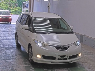 TOYOTA ESTIMA HYBRID
