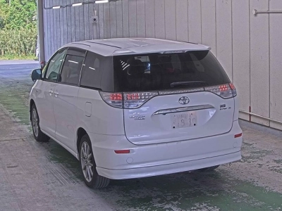TOYOTA ESTIMA HYBRID