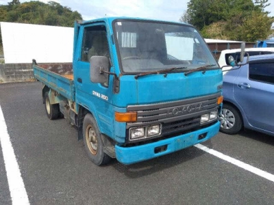 TOYOTA DYNA