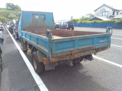 TOYOTA DYNA