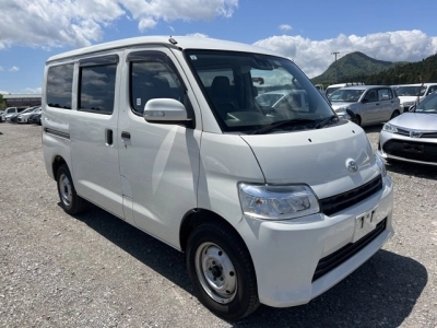 TOYOTA TOWN ACE