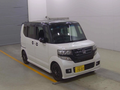 HONDA N BOX CUSTOM