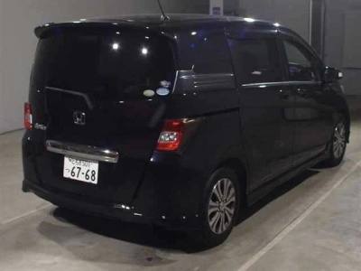 HONDA FREED SPIKE