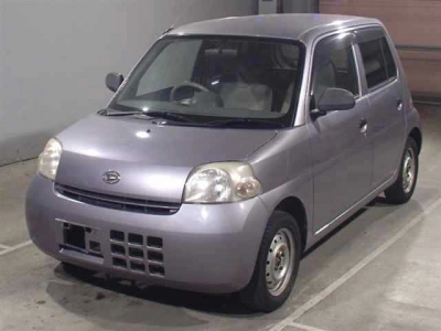 DAIHATSU ESSE