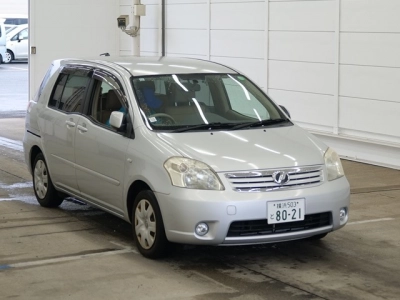TOYOTA RAUM