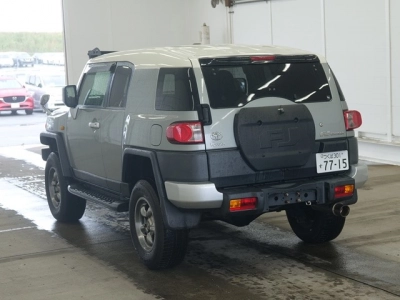 TOYOTA FJ CRUISER