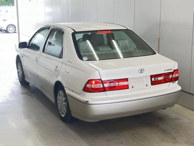 TOYOTA VISTA