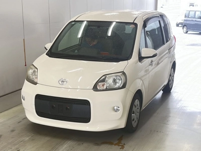 TOYOTA PORTE