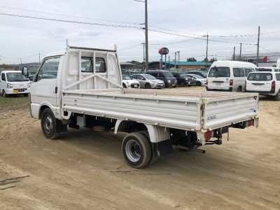 MAZDA BONGO BRAWNY TRUCK