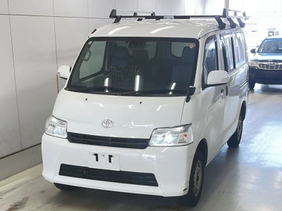 TOYOTA TOWN ACE VAN
