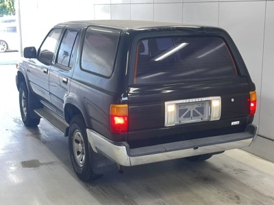 TOYOTA HILUX SURF