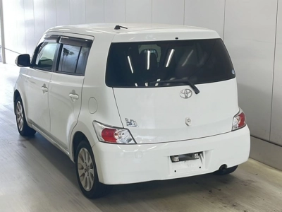 TOYOTA BB
