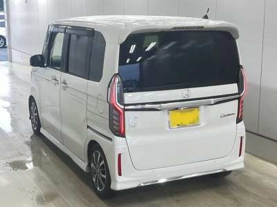 HONDA N BOX CUSTOM