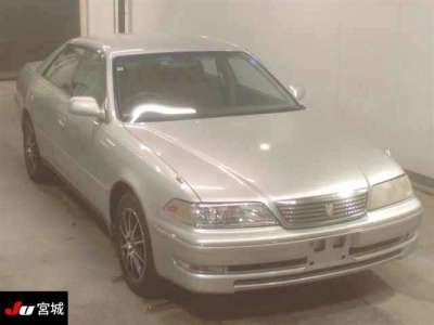TOYOTA MARK II
