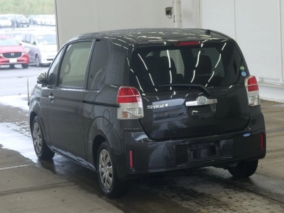 TOYOTA SPADE