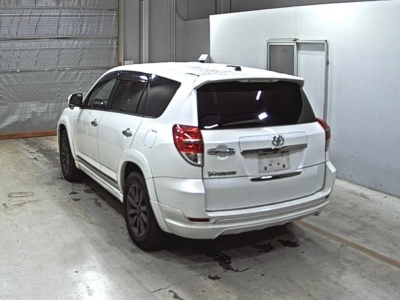 TOYOTA VANGUARD