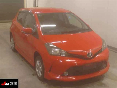 TOYOTA VITZ