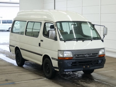TOYOTA REGIUS ACE
