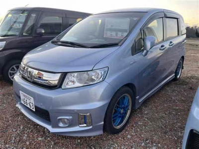HONDA FREED SPIKE