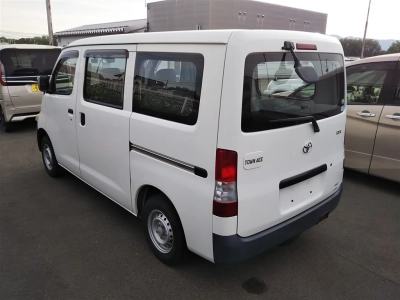 TOYOTA TOWN ACE