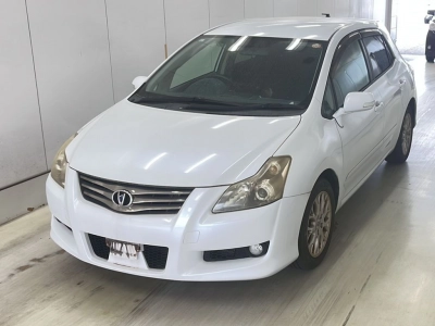 TOYOTA BLADE