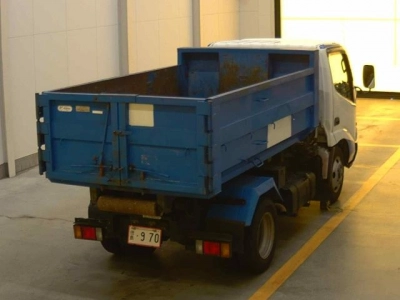 TOYOTA DYNA