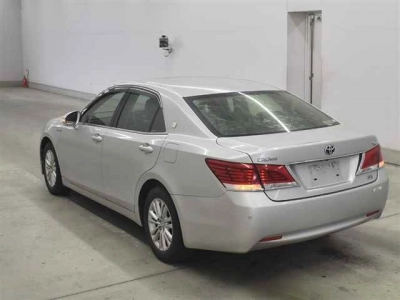 TOYOTA CROWN HYBRID