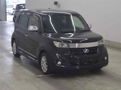 TOYOTA BB