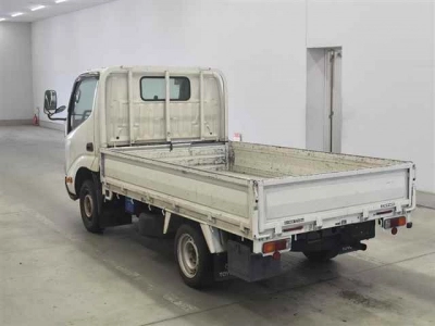 TOYOTA DYNA