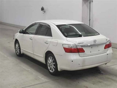 TOYOTA PREMIO