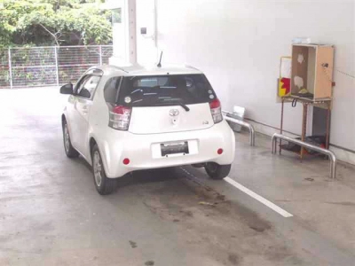 TOYOTA IQ