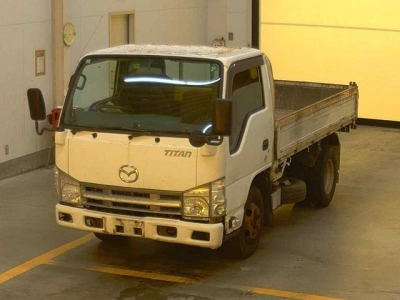MAZDA TITAN