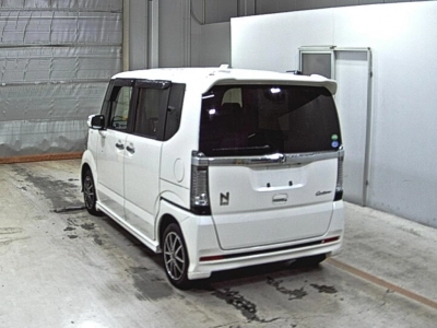 HONDA N BOX CUSTOM
