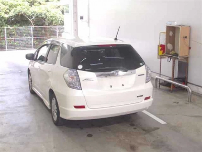 HONDA FIT SHUTTLE